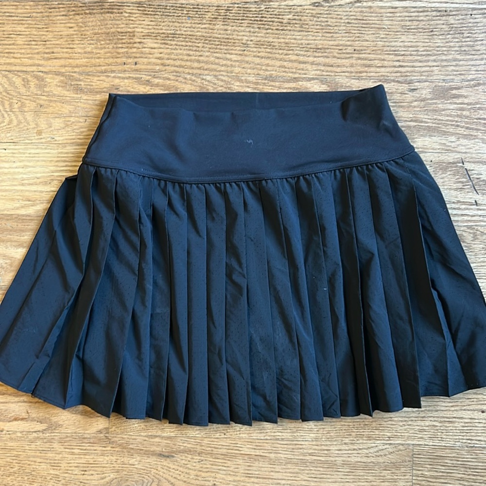 Aerie Offline Black Pleated Tennis Skirt with Shorts Size Medium